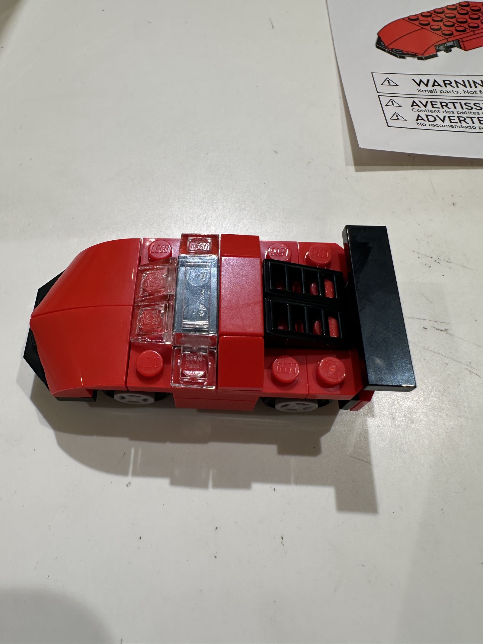 Coche Deportivo LEGO® terminado, vista lateral